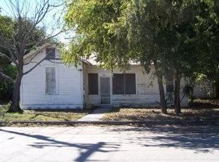 435 McKenna Ave, New Braunfels, TX 78130