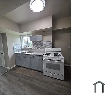 1155 Pinewood Ave — Photo 2