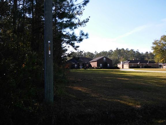 2nd image of 2852 Selawick Ln