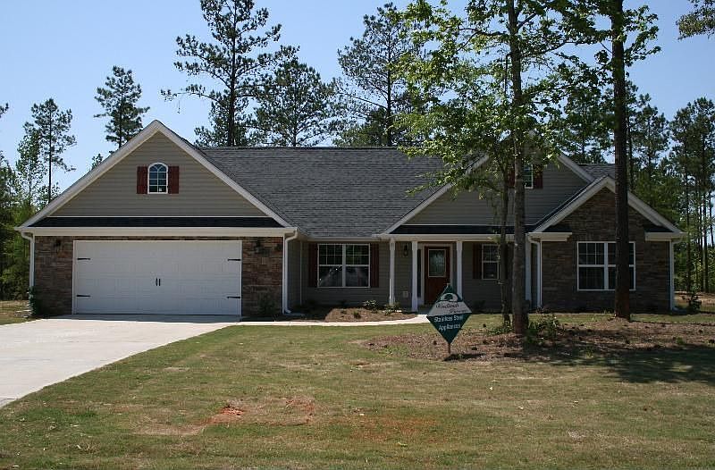1st image of 184 Woodlands Dr