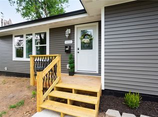 1401 Stewart St, Des Moines, IA 50316