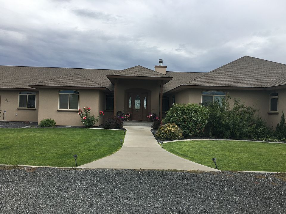 1st image of 1397 Road C NE