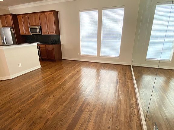 2nd image of 4330 Holland Ave APT 3