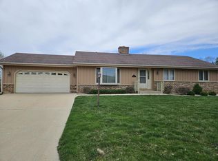 3515 Waterbury Ln, Racine, WI 53403