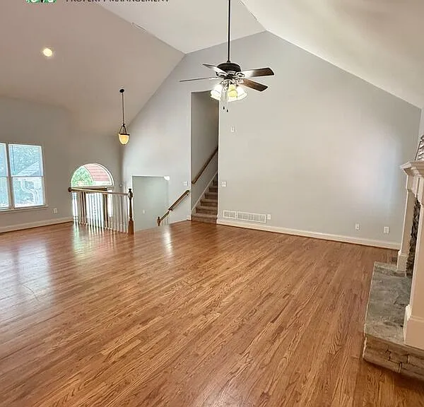 102 Oak Ridge Trl SE — Photo 16