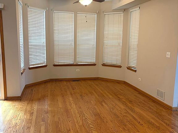 4th image of 10841 Prairie Ln #12