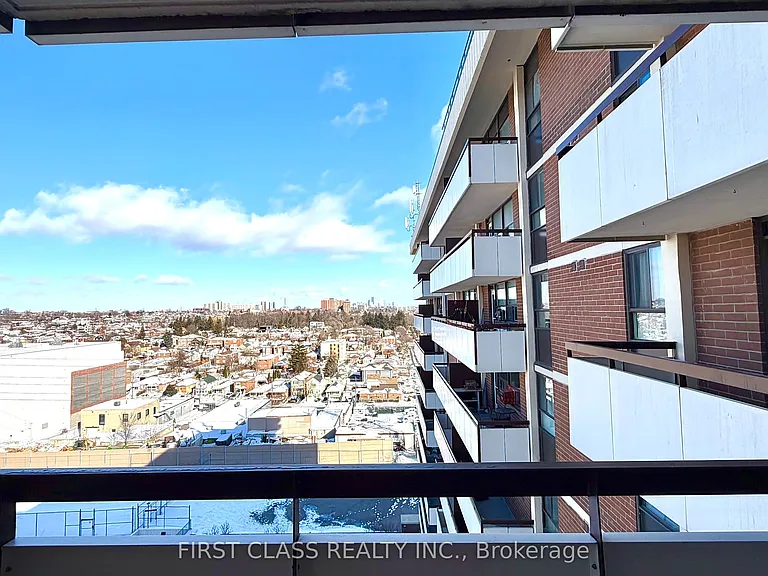 541 Blackthorn Ave #1415 — Photo 30