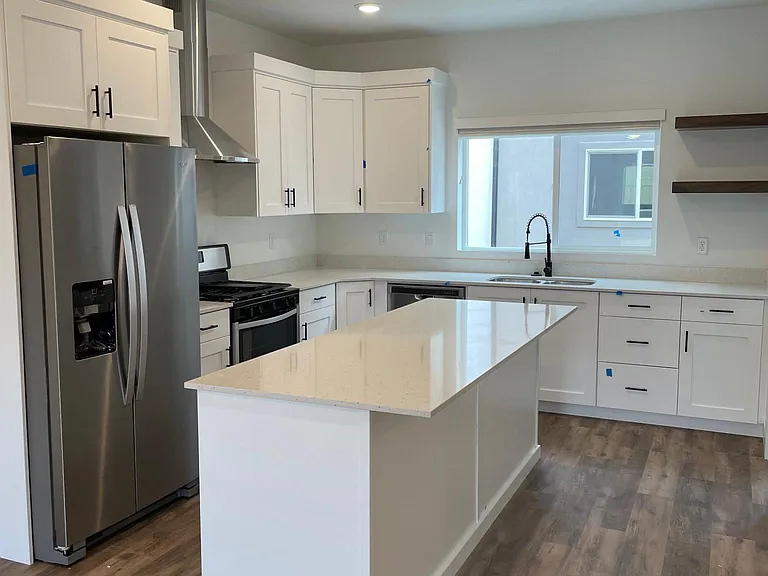 49 E Vantage Dr — Photo 4