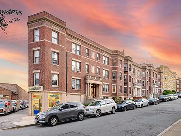 7 Scottfield Rd APT 8, Boston, MA 02134