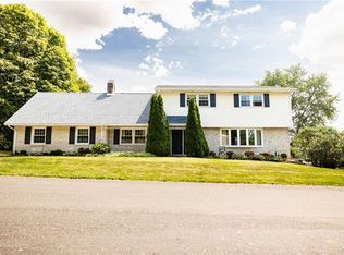 5918 Shepherd Hills Ave, Allentown, PA 18106