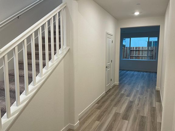 5th image of 3424 Margauex Way