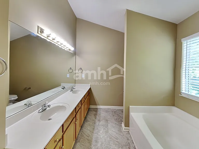 326 Thetahill Rd — Photo 14