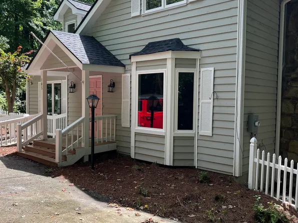 103 Bleckley Place Ln, Clayton, GA 30525