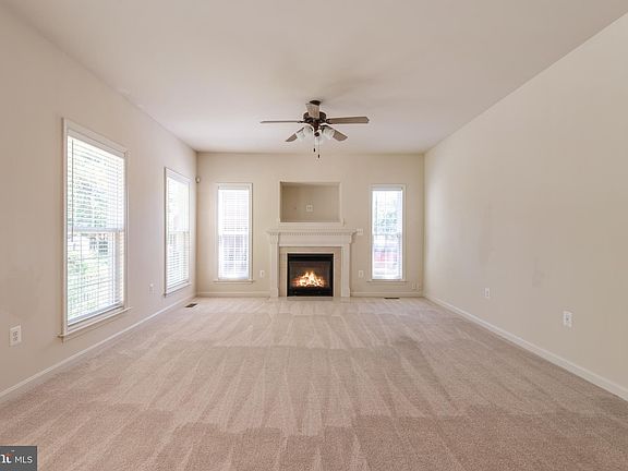 5th image of 11917 N Dickinson Dr