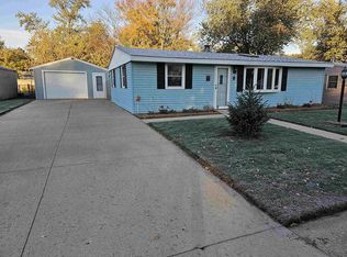 7426 Cadet Rd, Machesney Park, IL 61115