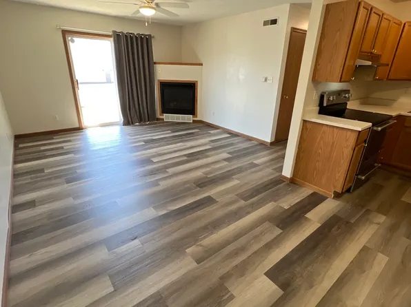82 Miller Ave SW #1, Cedar Rapids, IA 52404