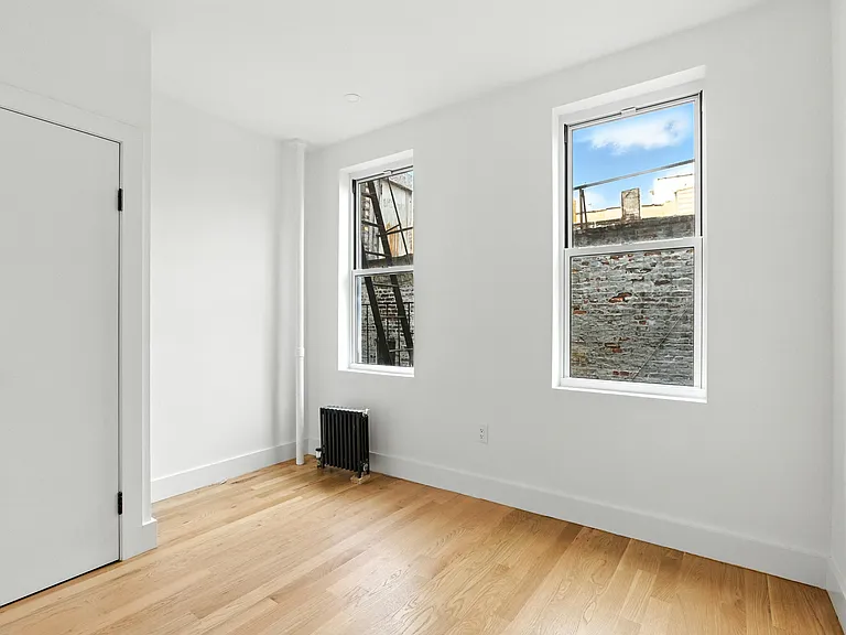 75 Baxter St #32 — Photo 10
