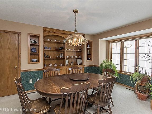 4th image of 1021 Brookview Dr