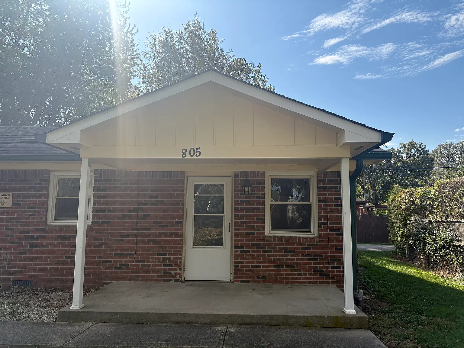 2 bed, 672 sqft, $1,300 — Photo 1