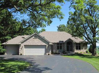 11745 Freeport Rd, Durand, IL 61024