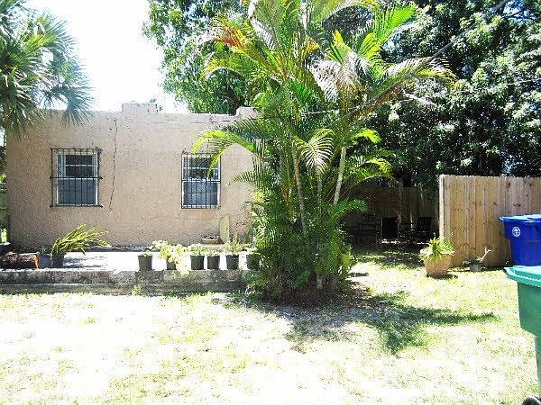 2nd image of 522 NE 66th St