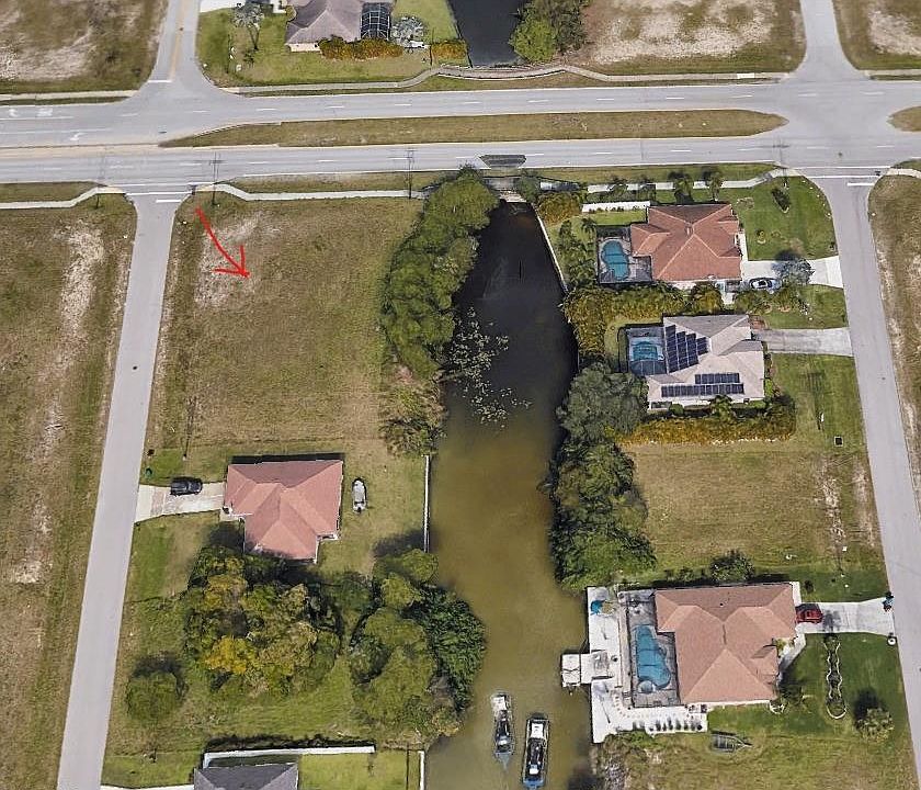 1st image of 1601 SW 15th Pl