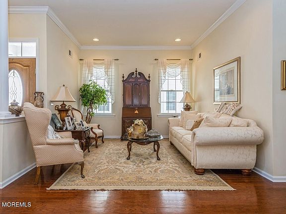 5th image of 15 Eagleswood Drive