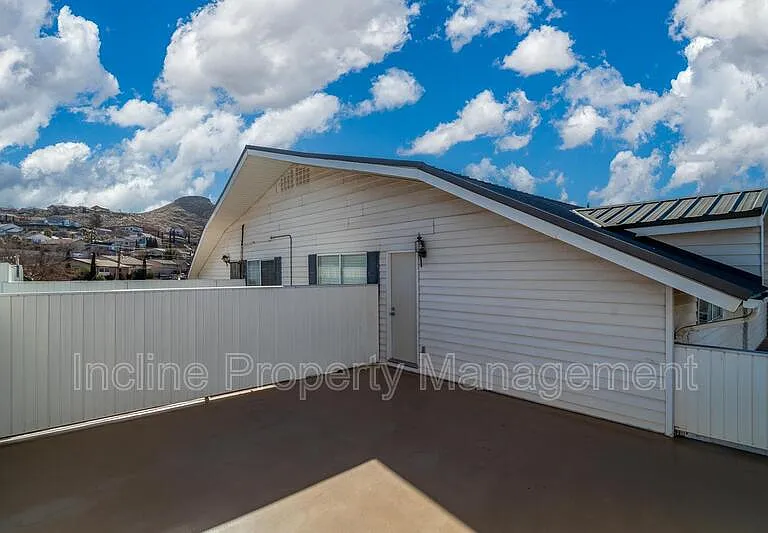 781 N Valley View Dr #16 — Photo 15
