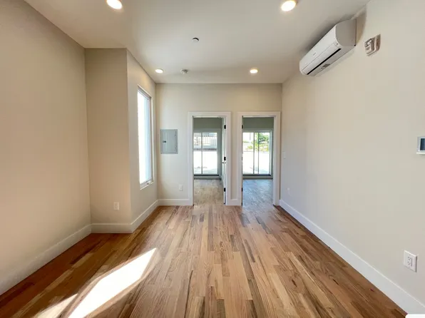 46 Van Reipen Avenue image 3 of 8