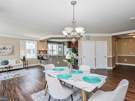 5th image of 15221 Royal Crest Dr APT 205