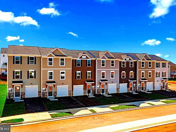 2nd image of Huntwell West Ave Homesite 1985