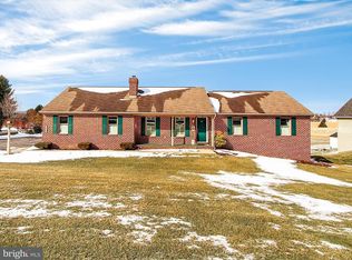 2706 Stoverstown Rd, Spring Grove, PA 17362