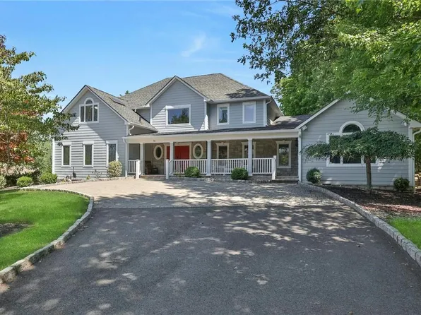 21 Valenza Lane, Blauvelt, NY 10913