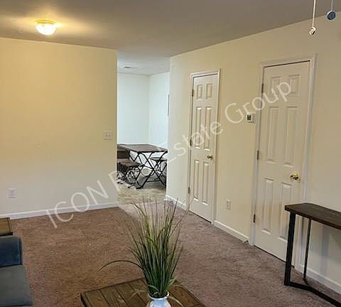 2nd image of 113 Lilli Ln