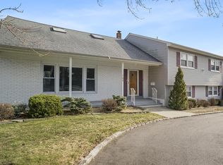 164 Shunpike Rd, Springfield, NJ 07081