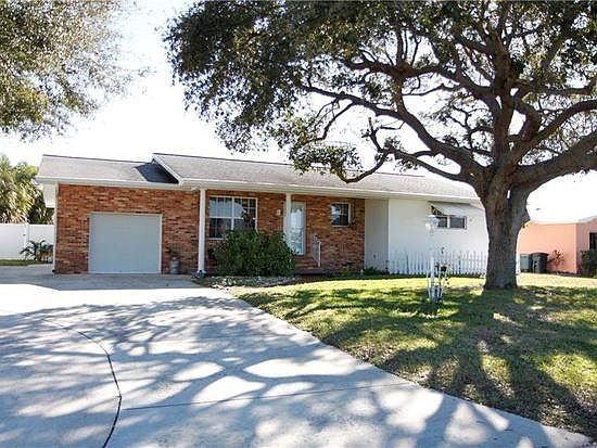 2nd image of 3449 NE Linda Dr