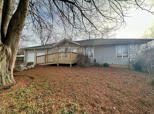 3116 W Countryside Ct, Springfield, MO 65807