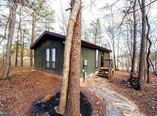 49 Conifer Ln, Hedgesville, WV 25427