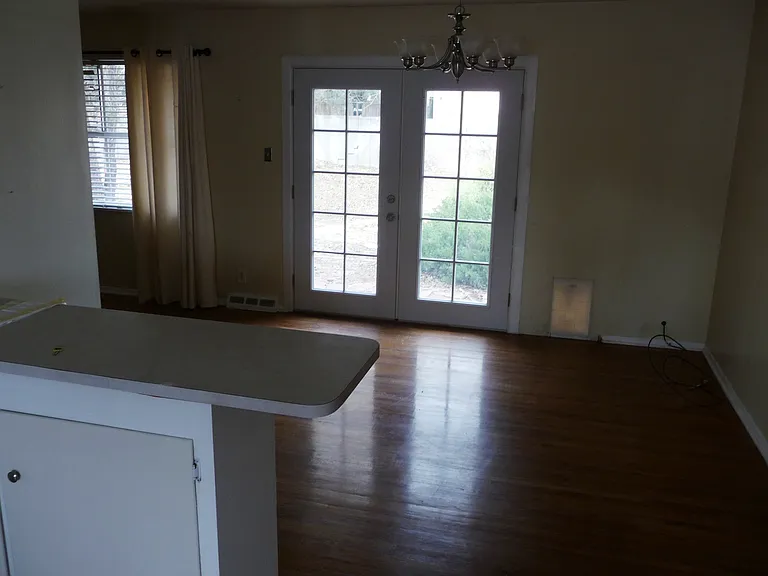 6605 Natalie Ave NE — Photo 3