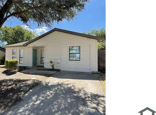 9510 Timberbluff Cir, Dallas, TX 75249