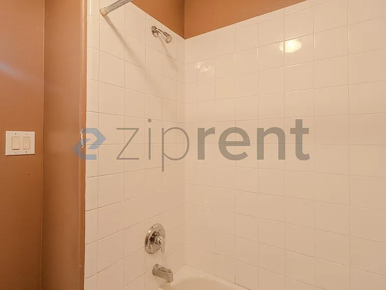 14911 Oxford Way — Photo 37