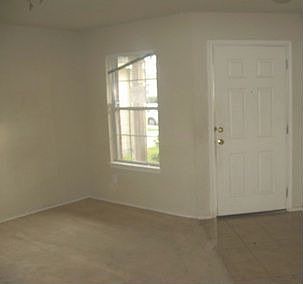 3rd image of 4907 Braden Gate