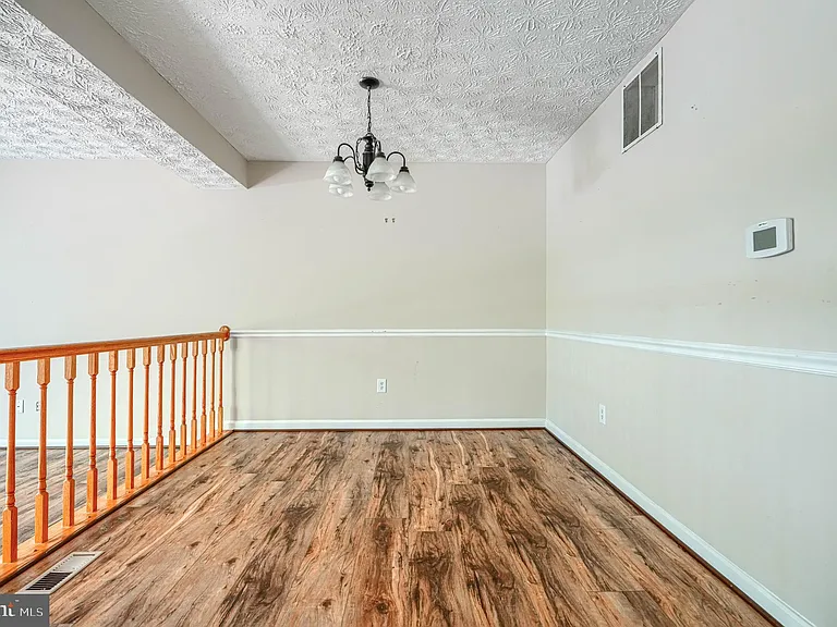 43 Oak Crest Ct — Photo 7