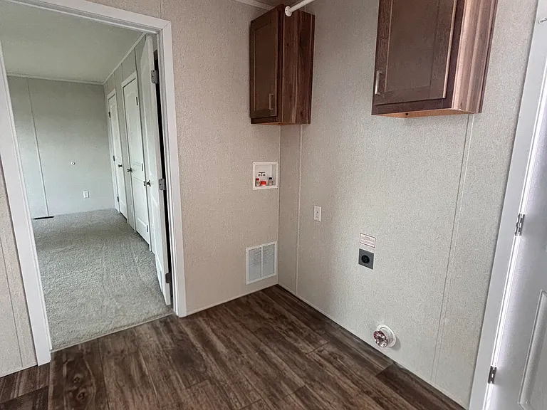 Red Oak Dr — Photo 7