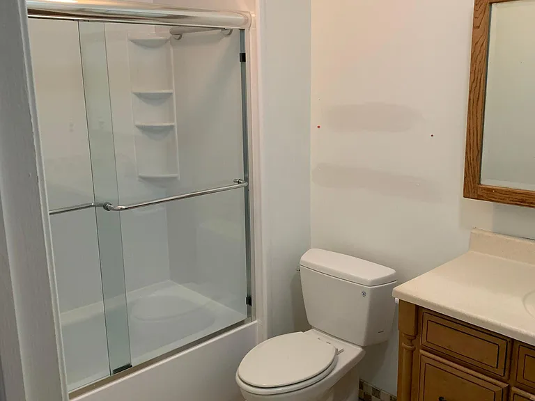Full Bath 1
