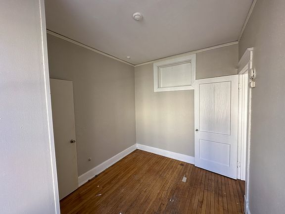 5th image of 176 Chestnut St #11354370