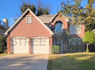 1812 Hunters Ridge Dr, Grapevine, TX 76051