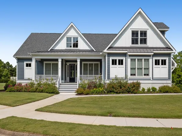 2 Moon Ct, Cape Charles, VA 23310
