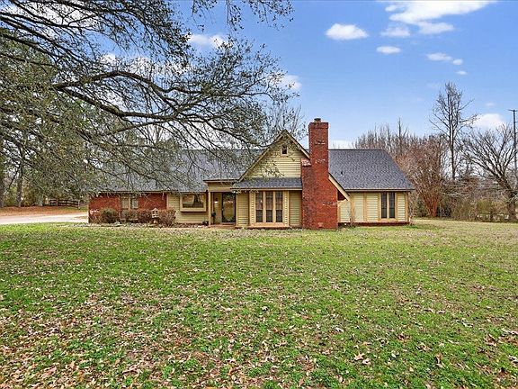 2nd image of 11412 Sycamore Farms Rd