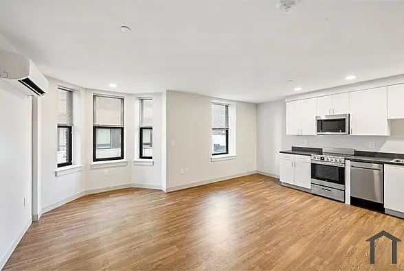1904 Sansom St #202 — Photo 13